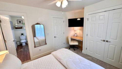 Cute and Cozy Comfy Birds Junior Cottage - 1 mile to Dwntn Ocean Springs, near Beach with Golf Cart - Foto 5