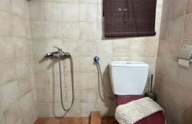 Traditional Wooden Apartment - Photo 27