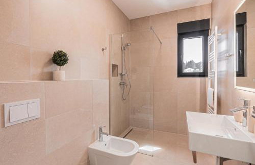 NEW! Luxury Villa Carlotte with 11m pool - Foto 38