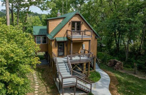 Riverside Oasis with Stunning Views, Cozy Firepit! - Photo 21