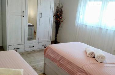 Apartman Josy with gorgeous garden - Foto 12