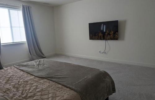 Modern, Spacious & Relaxing Home in Sparks, NV - Photo 26