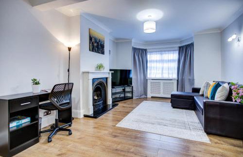 Spacious 4-Bed House in Welling - Free parking - Photo 12