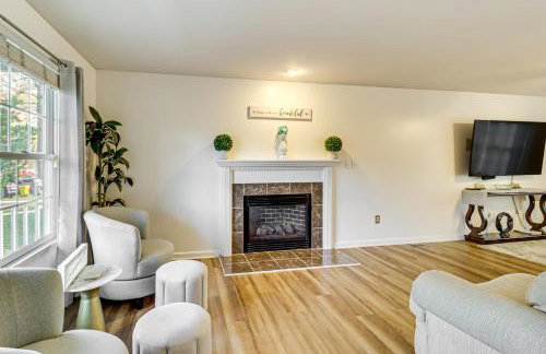 Walk to Lake and Boat Ramp Central Gem in Annapolis - Foto 5