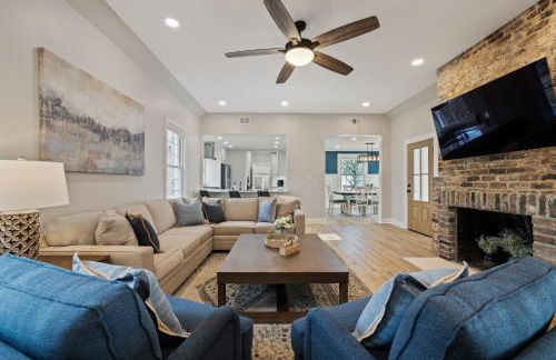 Tranquil Mountain Escape Luxurious 5-Bedroom Farmhouse with Pool - Foto 6