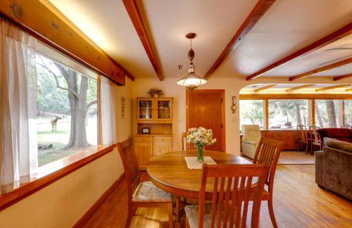 Cozy Cabin on 1 Acre in Premier Pine Neighborhood - Foto 7