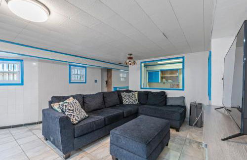 Oversized Family Beach Block Duplex with Game Room - Foto 46