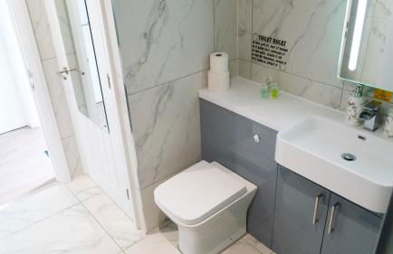 Exquisite 1-bedroom apartment with on-site parking - Foto 13