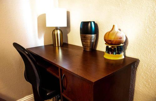 Cozy 2 Bedroom Townhome in Addison - Foto 17