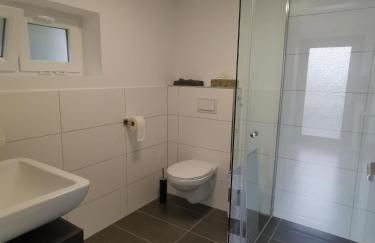 Moderne Wohnung mit Terrasse und eigenem Zugang. - Foto 4