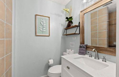 Fanta Sea - Private Seasonal Hot Tub, Game Room, Walk to Beach, Pets OK, & More! - Foto 26