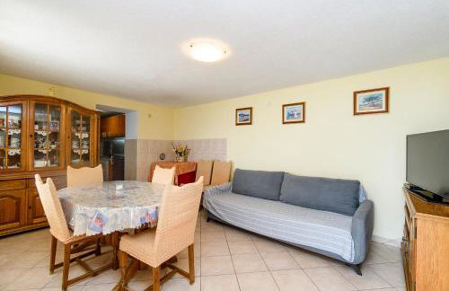 Apartment Dalibor - Photo 9