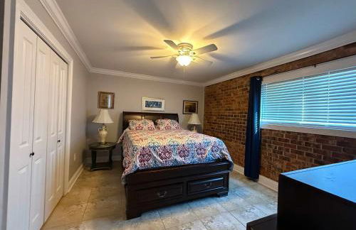 2 bedroom private apt & laundry - Foto 20