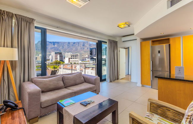 Two Bedroom With Private Balcony - Foto 8