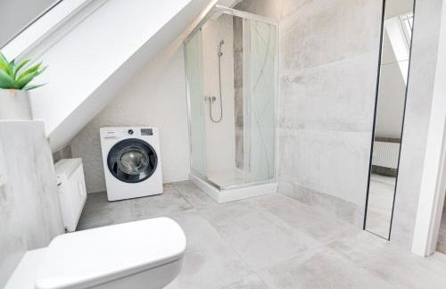 VIP Apartment A 64qm 4 Zi DG Wohnung klimatisiert großes Bad u Küche max 4 Gäste inklusive Schlafsofa - Foto 8