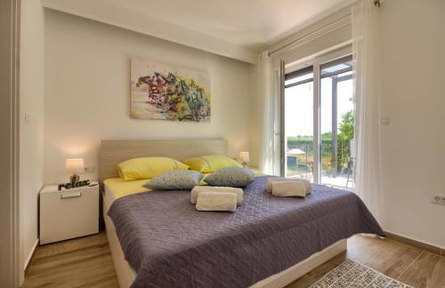 Luxury Villa with extra heated pool with hydromassage, biliard near town center and beach by WiiBuk - Foto 35