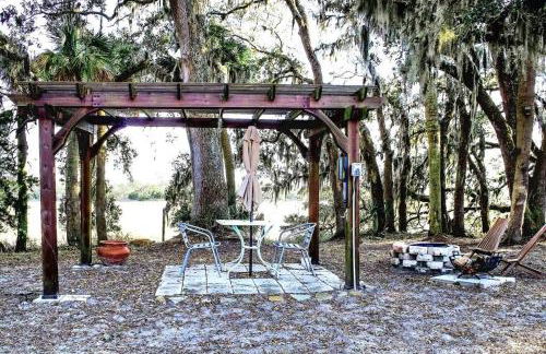 Secluded Tiny House by the Marsh with Hunting Island Beach Pass - Foto 13