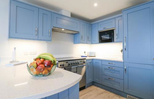 Bucket and Spades- Right on the Beach - Foto 16