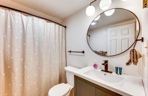 Condo with Deck and Grill Less Than 5 Miles to Loon Mountain! - Foto 18