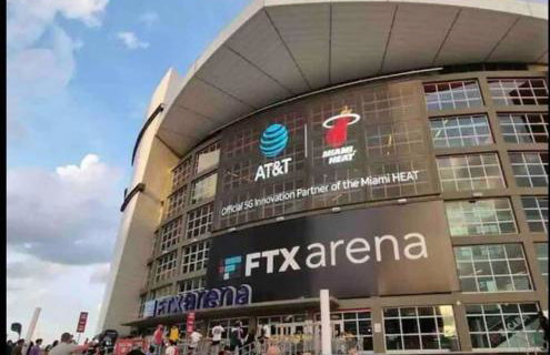 King Bed, 3 miles to Stadium - Foto 11