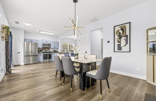 3BR Family Retreat with Modern Comforts - Foto 20