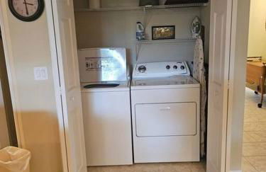 Home away from Home - Photo 19