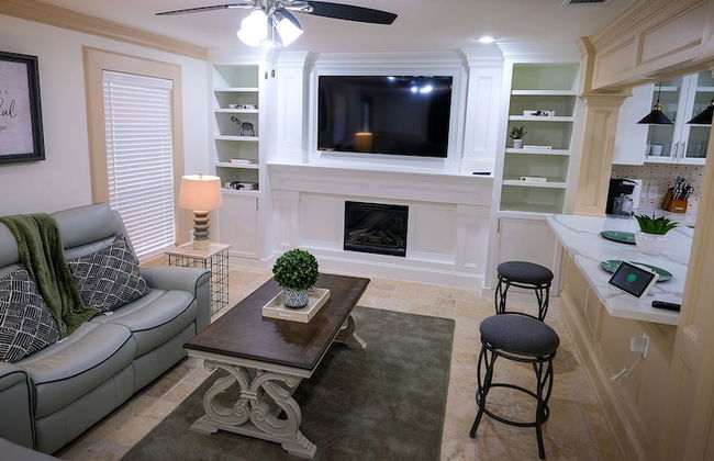 5Bdrm 3.5Bath 12Beds - HOME BIG AS TEXAS - Foto 16