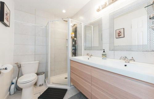 Modern & Airy Silver Lake 2bedroom 2 bath Front House - Photo 28