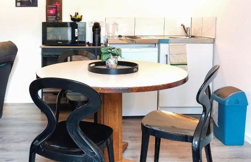 Lovely Apartment In Neuilly Le Vendin - Photo 12