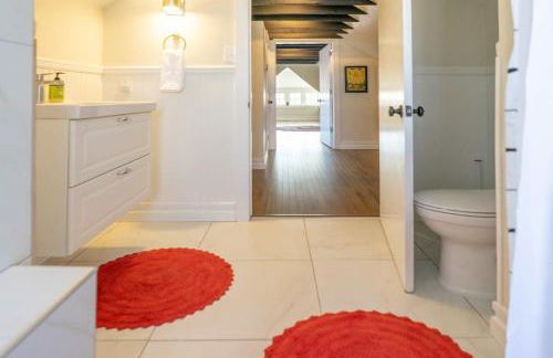 8BR at Tower Grove Park Sleeps 22 ABODEbucks - Photo 42