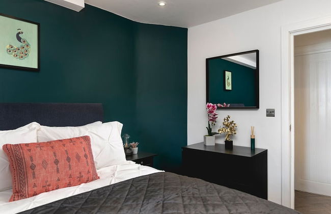 Bright Spacious Condo Free Parking 5min to Beach - Foto 6