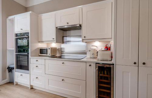 Classy private spacious flat - Foto 40