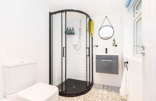 Sleep 10- The Lovely Lymington Lock off. - Foto 7