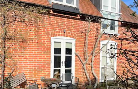 Delightful Ely house Bright and warm with cathedral view - Photo 21