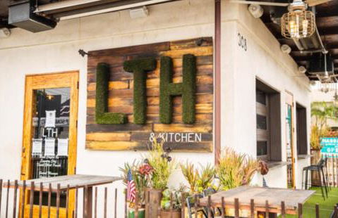 Mile to Beach! Private, Family & Pet Friendly Oasis! Pool Table & Hot tub! - Photo 40