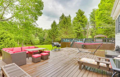 Game Room and Yard Greentown Home Near State Park - Foto 27