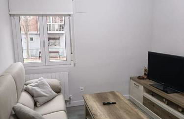 Piso en el barrio de Ariznavarra - Foto 1