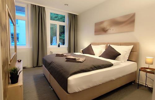 ApartZ - Celle Altstadt - bis 9 Personen Ideal für Familien und Gruppen, 3 SZ, 2 Bäder, Infrarotsauna, inklusive Parkplatz, Dachterrasse - Photo 5