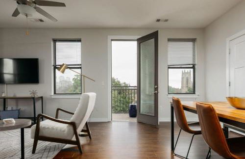 CozySuites Music Row Spacious 2BR with free parking 40 - Foto 13