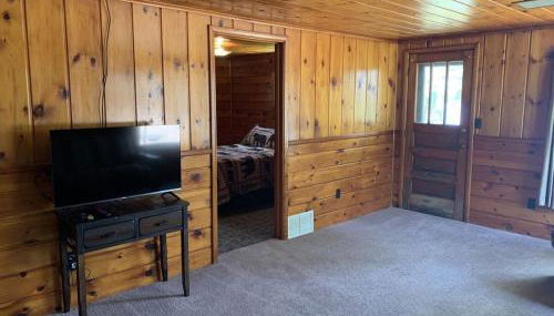 Gresham Shores-Hungry Bear - Photo 4