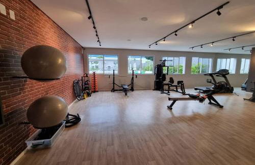 Ap10 Prático, confortável com wifi, piscina, rooftoop e academia em frente ao Metrô - Photo 14