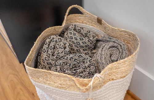 The Terra Haus - 4BR Modern Boho Retreat - Foto 9