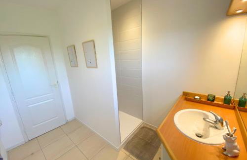 Les Hauts de la Pinède - Villa avec Piscine, Jacuzzi et Boulodrome privatifs - Foto 20