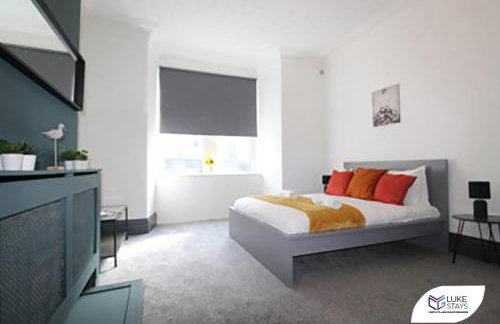 Luke Stays - Brinkburn Avenue - Foto 1