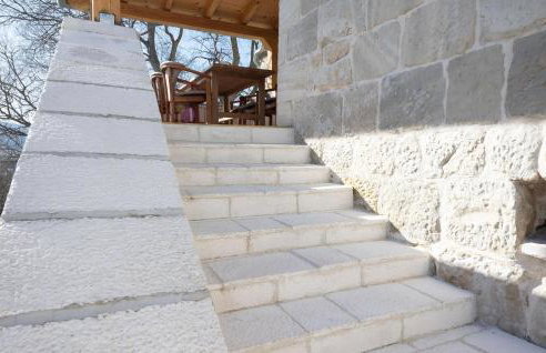 Awesome Home In Obrovac Sinjski - Foto 9