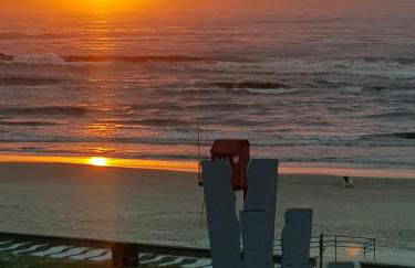 Incrível Sacada à Beira Mar APTO 3Q - Foto 32