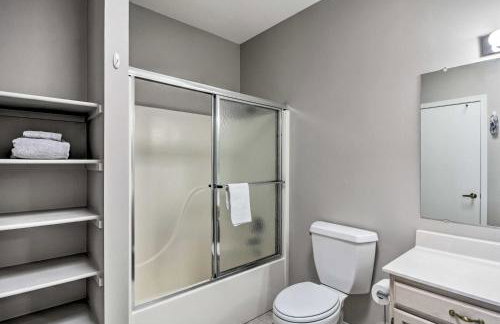 Tranquil Green Valley Townhome with Mtn Views! - Foto 14