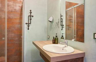 Bright and Peaceful Apartment in Historic Palazzo - Photo 5