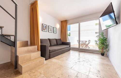 Atico duplex con Barbacoa y Terraza en Barri Port Maritim - Foto 30