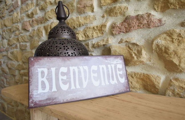 Lavish Holiday Home in Chassepierre With Terrace - Photo 23